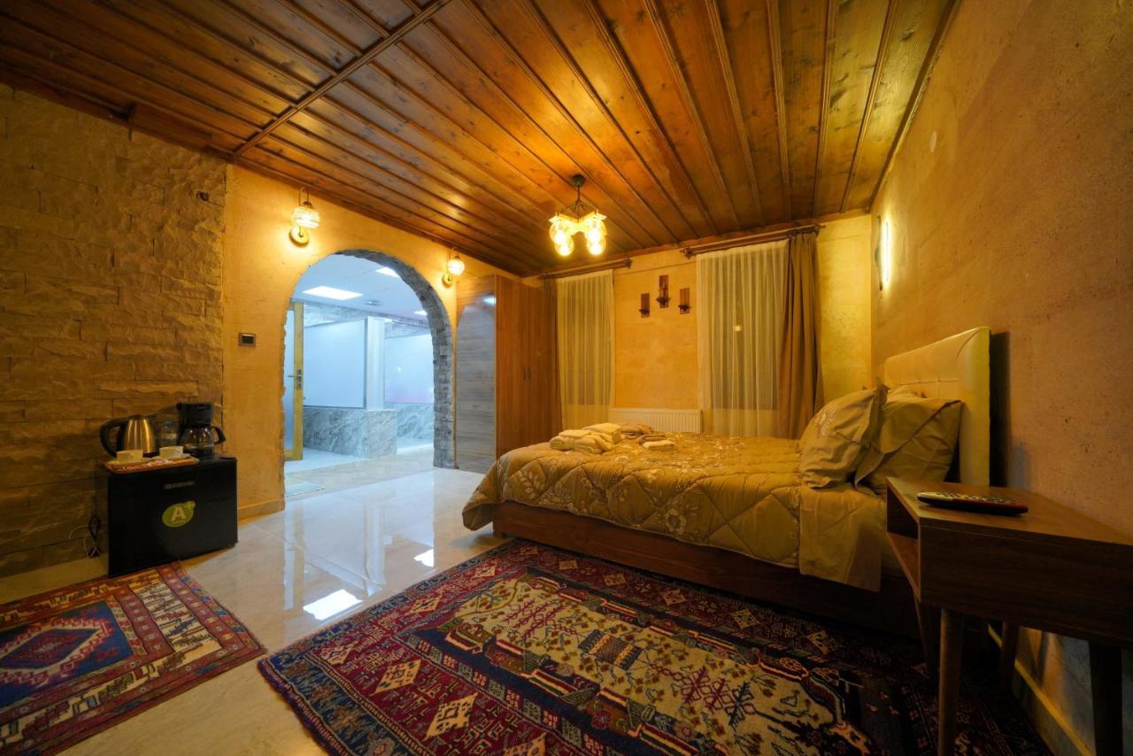 Cave Rooms&pool Goreme