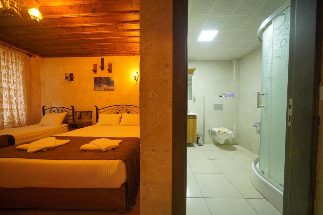 Cave Rooms&pool Готель