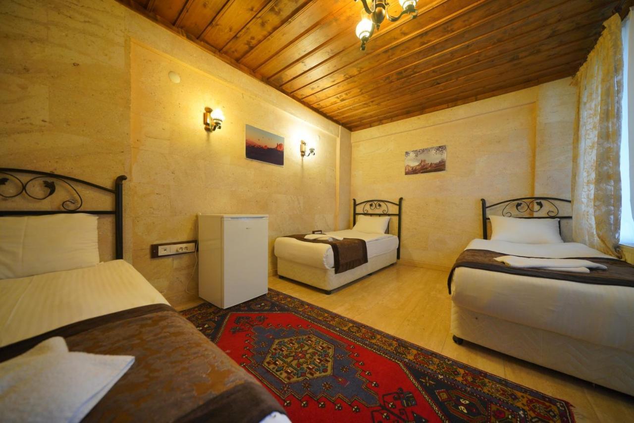 Cave Rooms&pool Otel 2*