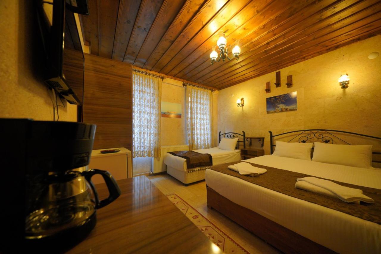 Cave Rooms&pool Готель 2*
