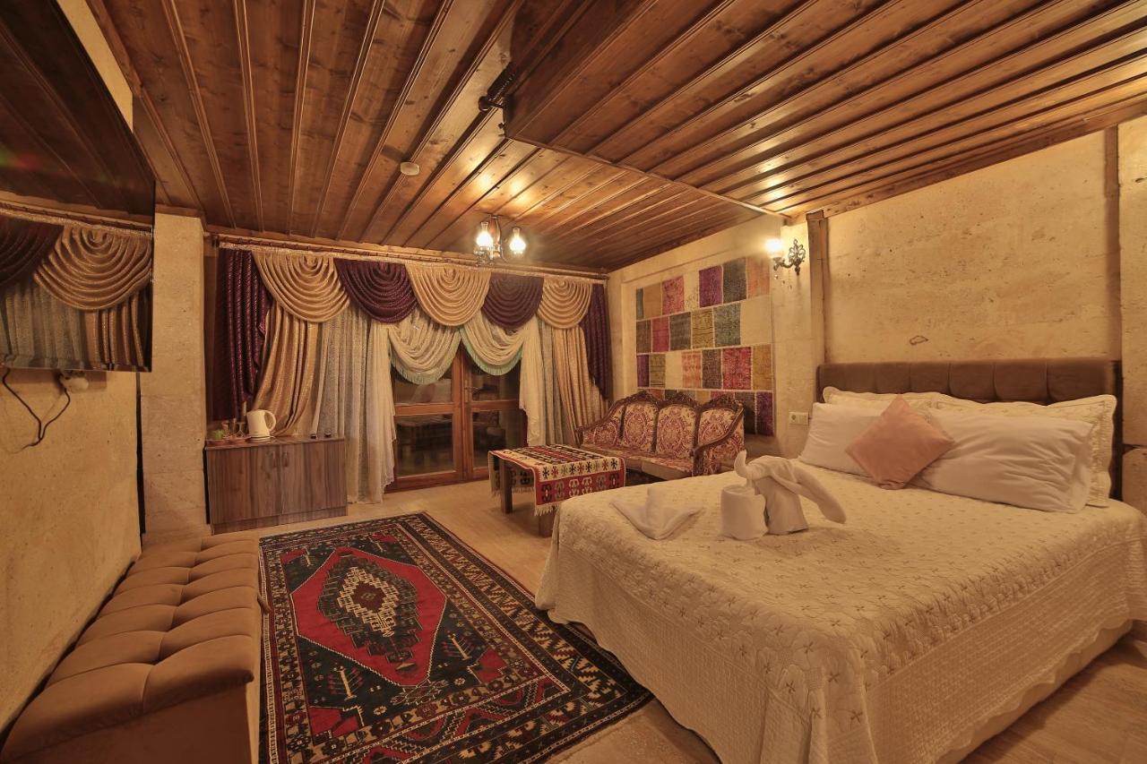 Cave Rooms&pool 2* Гьореме
